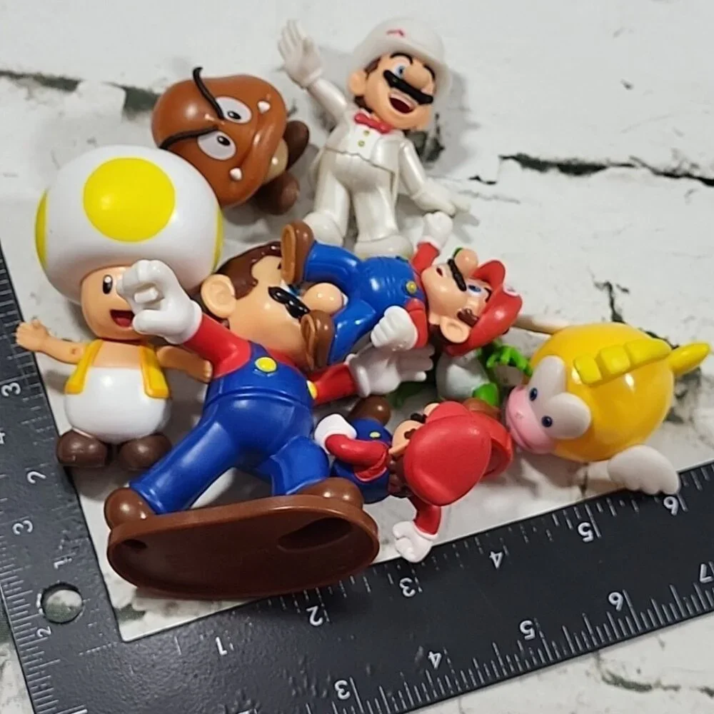 Nintendo Super Mario Bros Figures Lot‎ Of 8 Yoshi Toad Gumba Gamer Cake Toppers